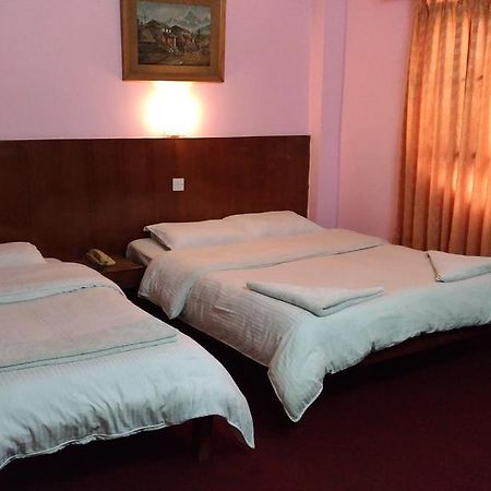 Tasi Dhargey Inn Катманду Экстерьер фото