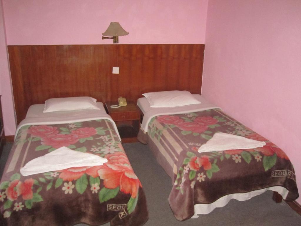 Tasi Dhargey Inn Катманду Номер фото