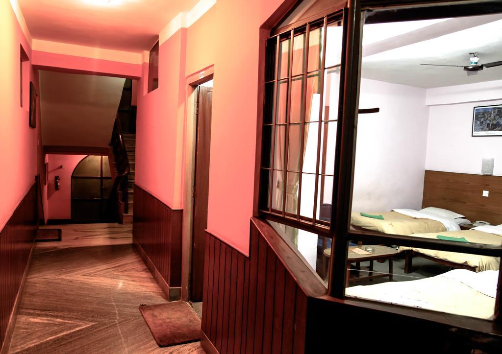 Tasi Dhargey Inn Катманду Экстерьер фото